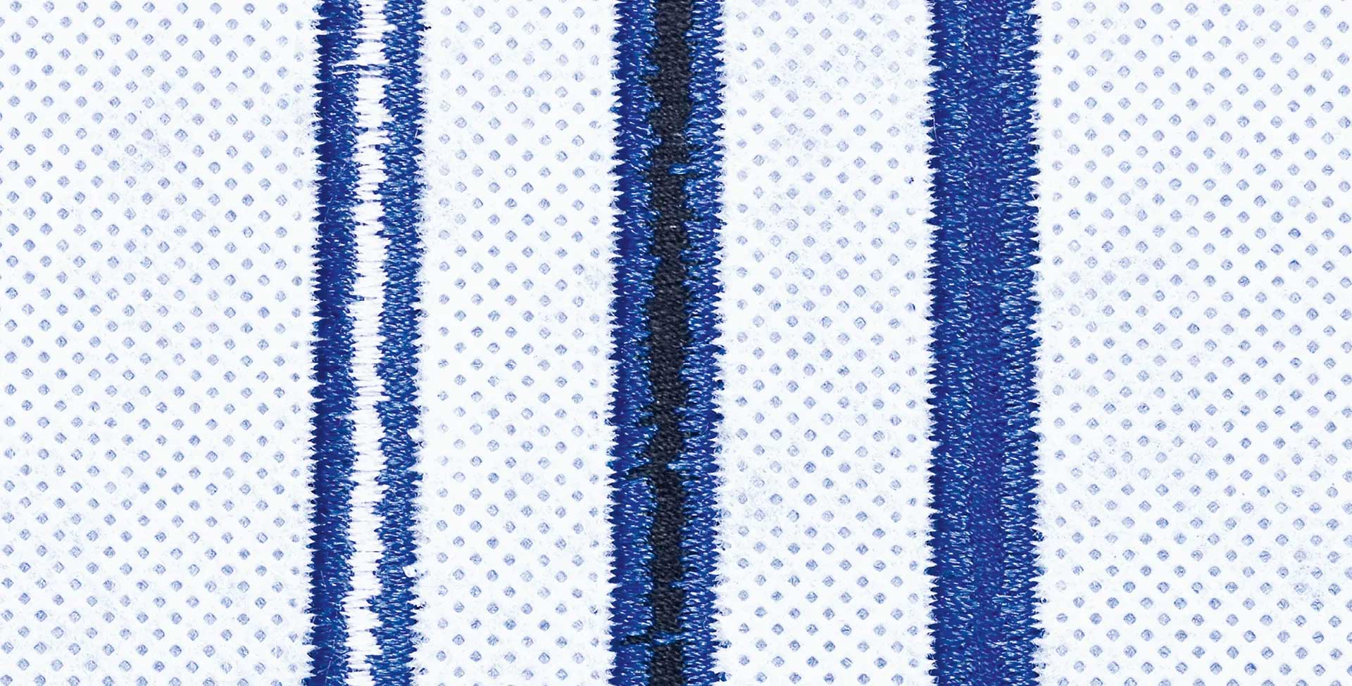 Correct thread tension when embroidering (1/3 of the area is the bobbin thread)